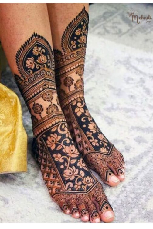 Simple Legs mehandi - Image 3